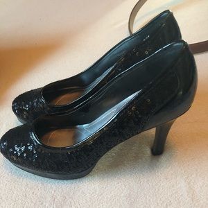 Tahari Black sequin heels